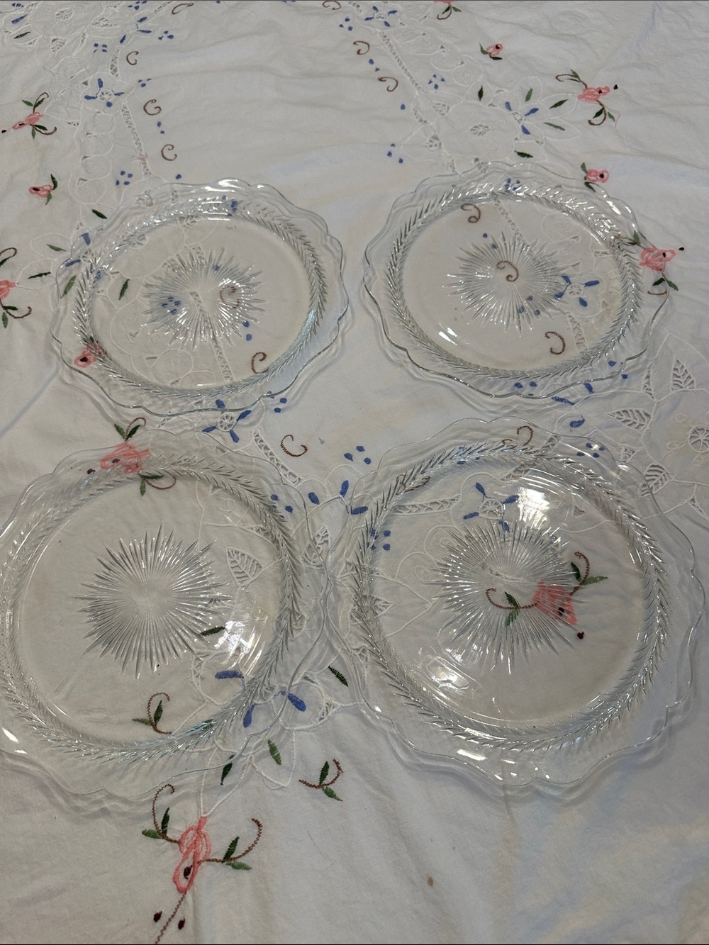 Set of 4 Jeannette Depression Glass in the Sunburst Herringbone pattern